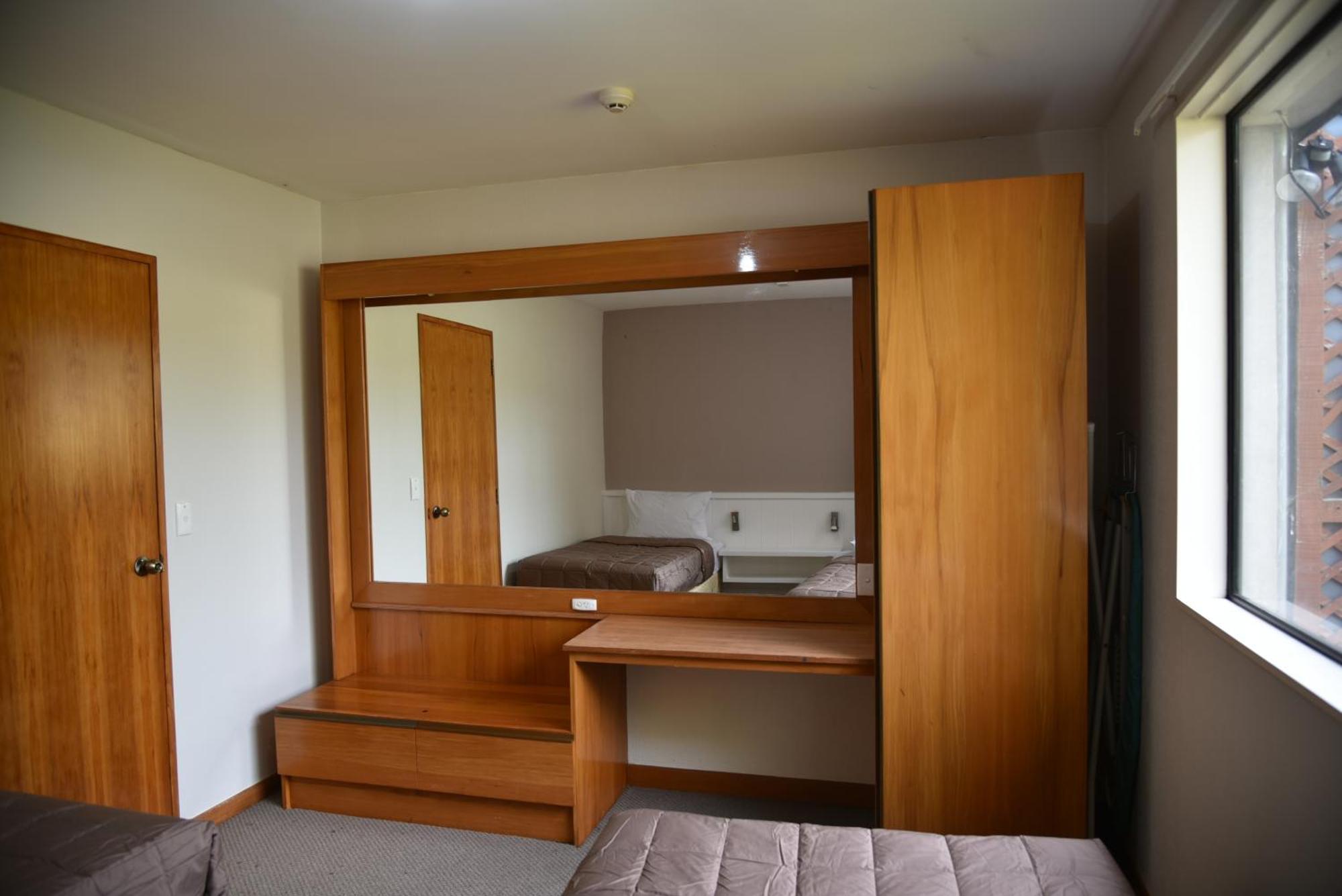 Aotea Lodge Porirua Exterior photo